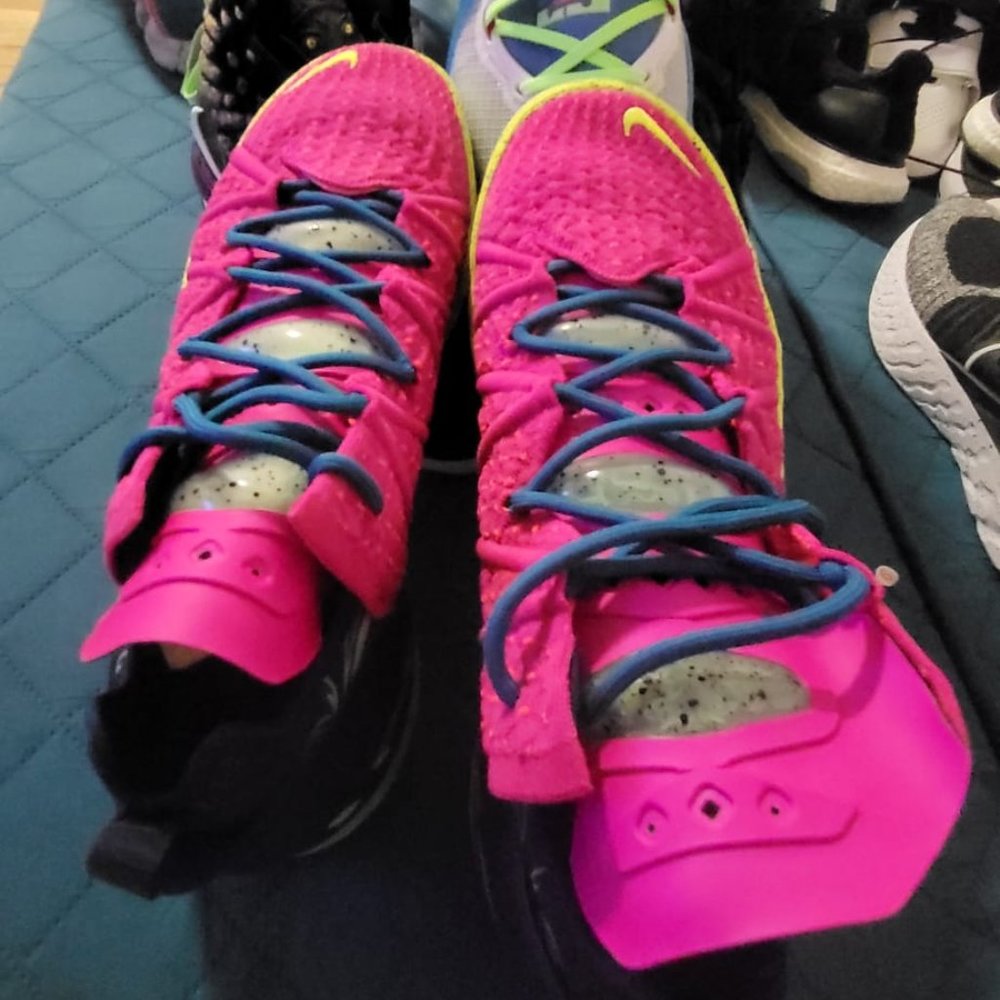 The Nike LeBron 18 “Los Angeles By Night” is a vibrant colorway of LeBron James’